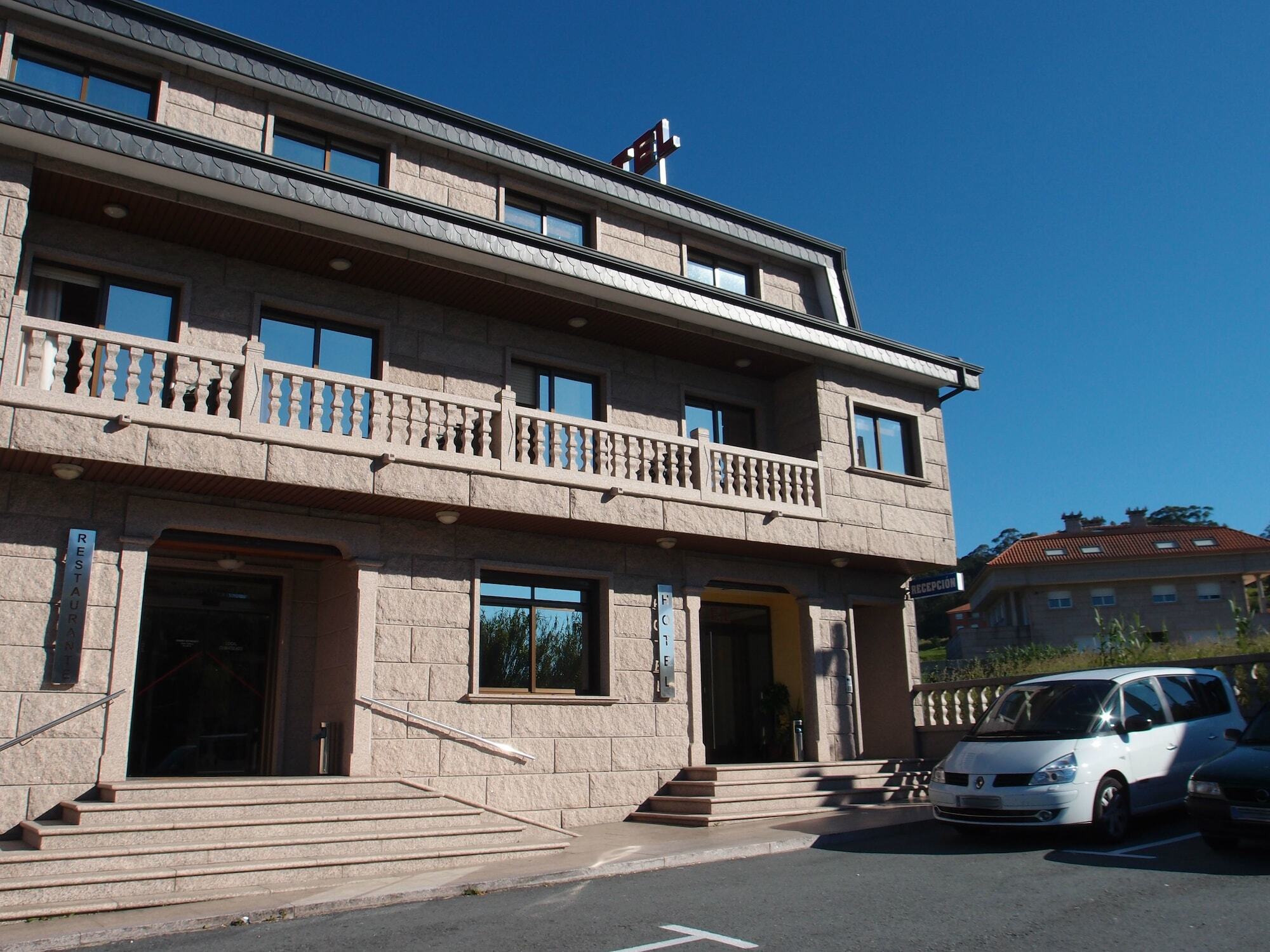 Avion Hotel